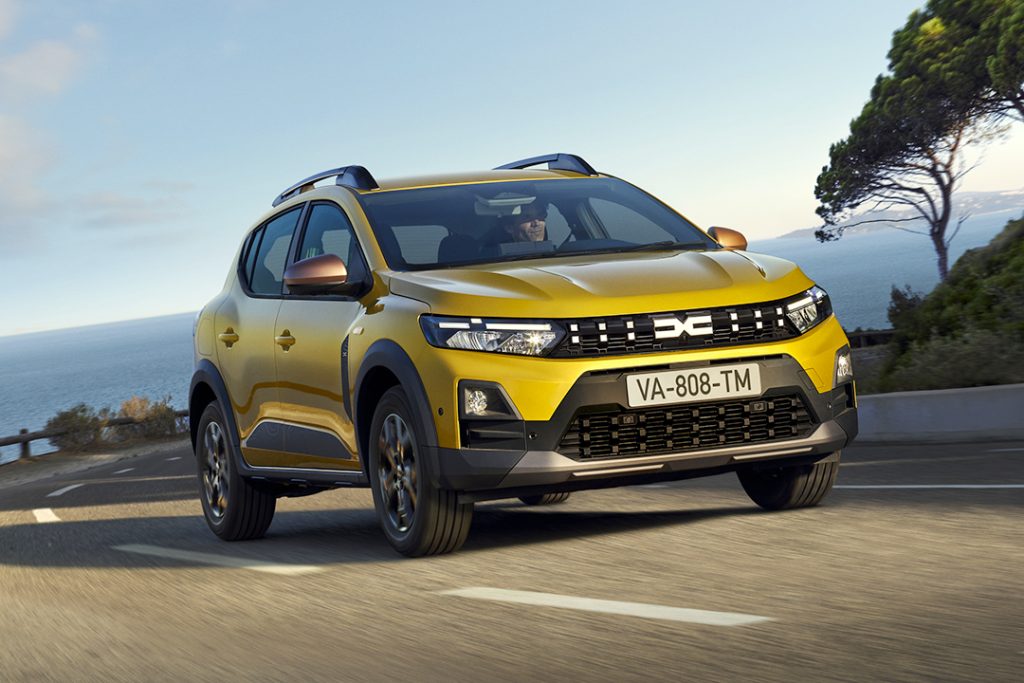Dacia Sandero Stepway 2026 reçoit une nouvelle signature lumineuse.