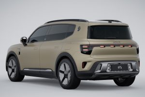 Smart 5 2025 trunk autonews 1