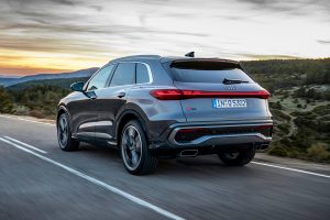 Audi q 5 2025 rear autonews 7