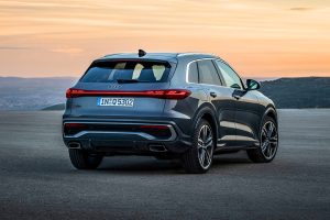 Audi q 5 2025 rear view autonews