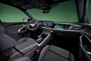 Audi q 5 sportback 2025 interior dashboard autonews