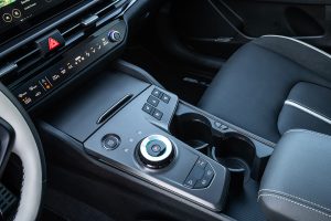 Kia sportage hybride maroc 2026 console