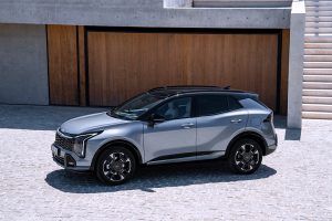 Kia sportage hybride maroc 2026 side view 1