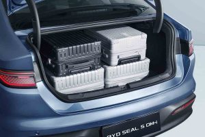 Byd seal 5 phev interieur coffre autonews