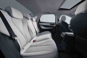 BYD Seal 5 espace arrière berline familiale Maroc