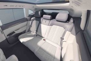 Banquette arrière du Zeekr 7X offrant un espace généreux aux passagers