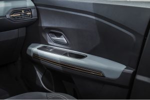 Dacia sandero stepway 2026 interieur autonews 5