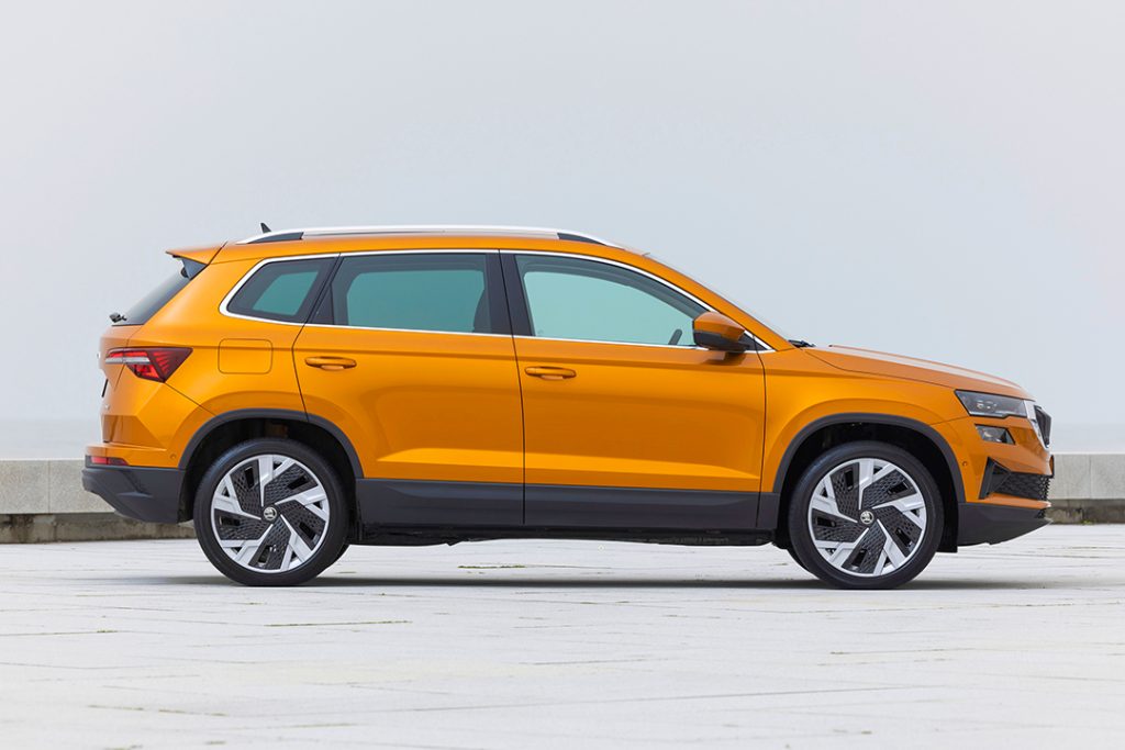 Profil Skoda Karoq gabarit compact 4382 mm