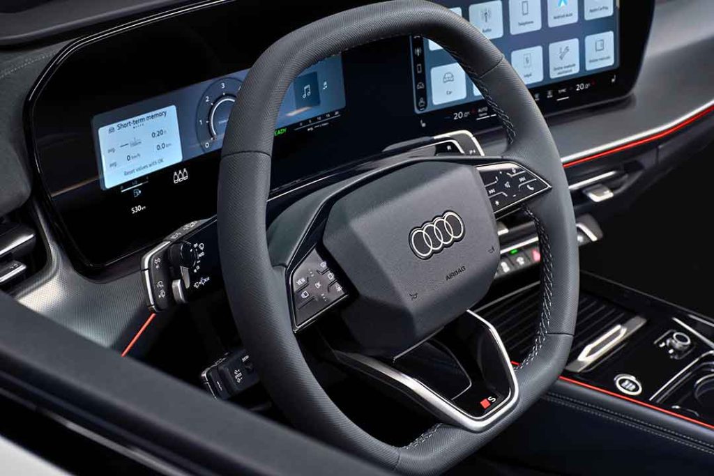 Audi Q3 Sportback 2026 tableau de bord double écran 10,25 pouces 10,1 pouces