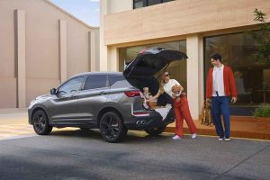 Coffre Geely Coolray 2026 volume 330 litres extensible 1 038 litres