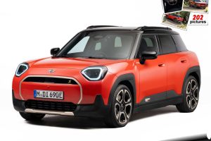 Mini aceman s e 2025 exterior front three quarter 02
