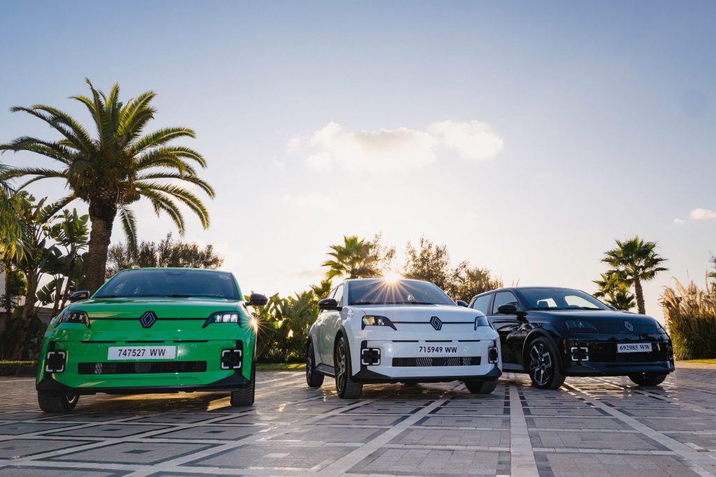 Renault 5 E-Tech électrique au Maroc – trois teintes de carrosserie présentées lors de l’essai Autonews
