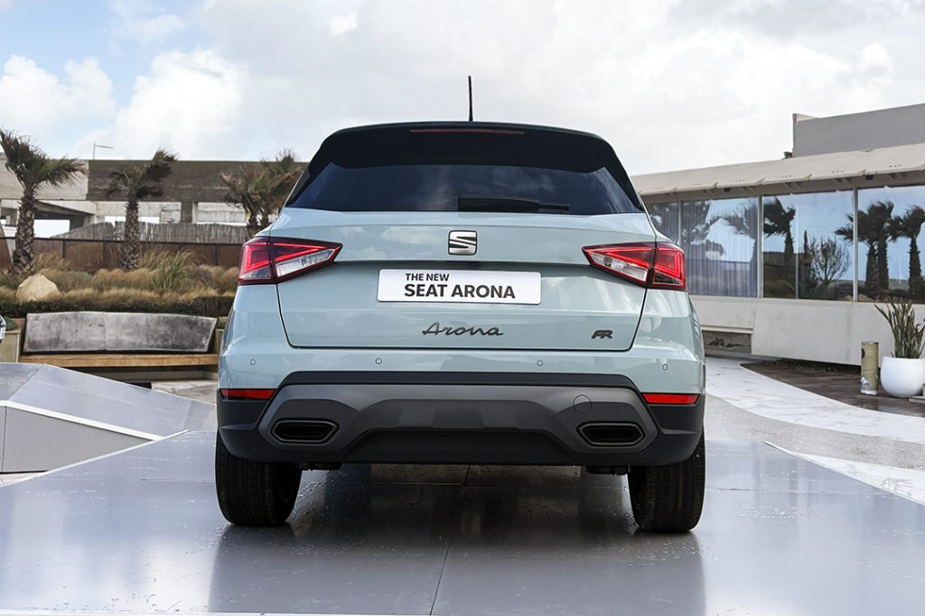 Seat Arona 2026 avec diffuseur redessiné et feux 100 % LED