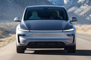 Face avant Tesla Model Y électrique