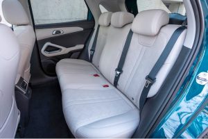 BYD Atto 2 DM-i espace arrière passagers