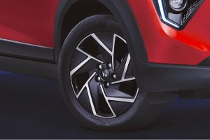 Jantes alliage 16 pouces Mahindra XUV 3XO