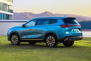 Chery tiggo 8 phev exterior rear view