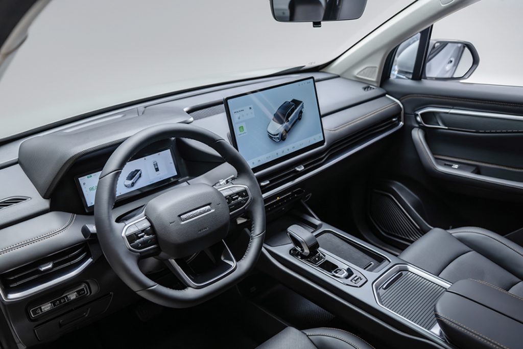 intérieur Geely RD6 écran 14.6 pouces Maroc
