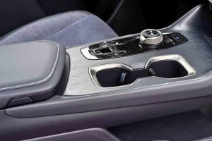 Sièges avant Lexus RZ cuir vegan Ultrasuede