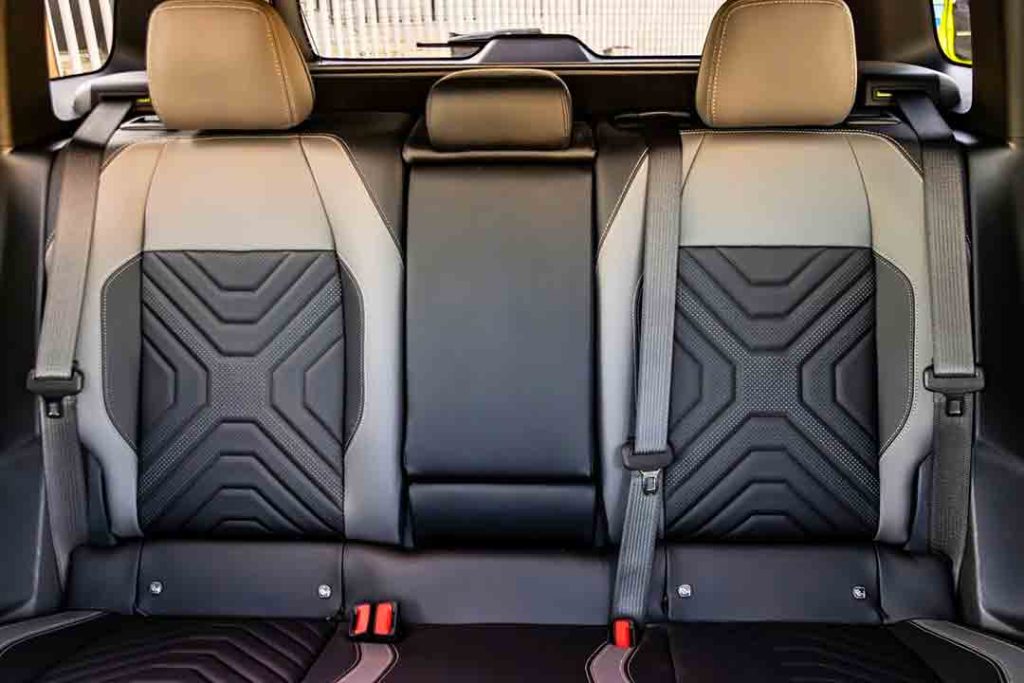 Jeep Compass 2026 sièges arrière espace passagers SUV compact Maroc