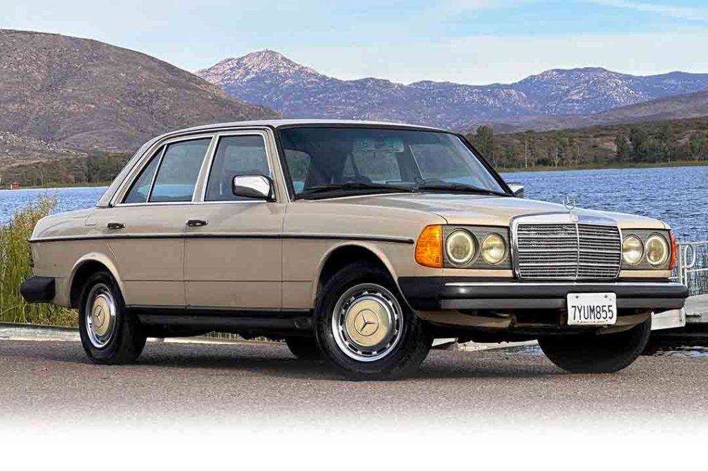 Mercedes 240 d maroc exterior front view 1024 x 683