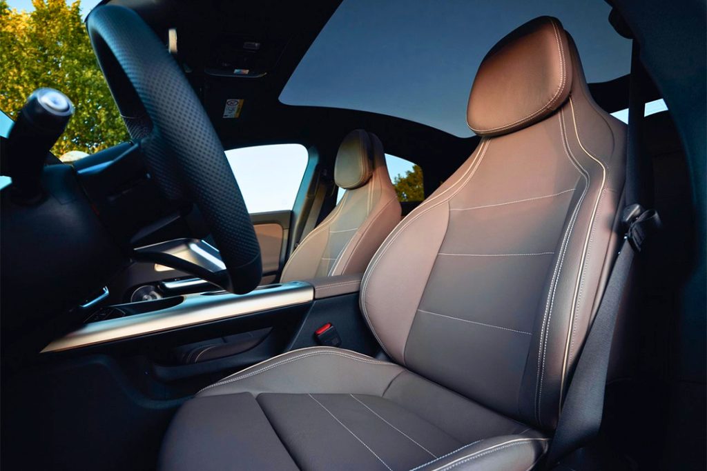 Sièges sport AMG de la Mercedes CLA 2026