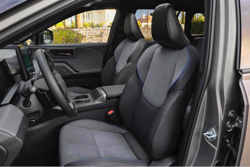 Toyota RAV4 2026 sièges avant chauffants ventilés