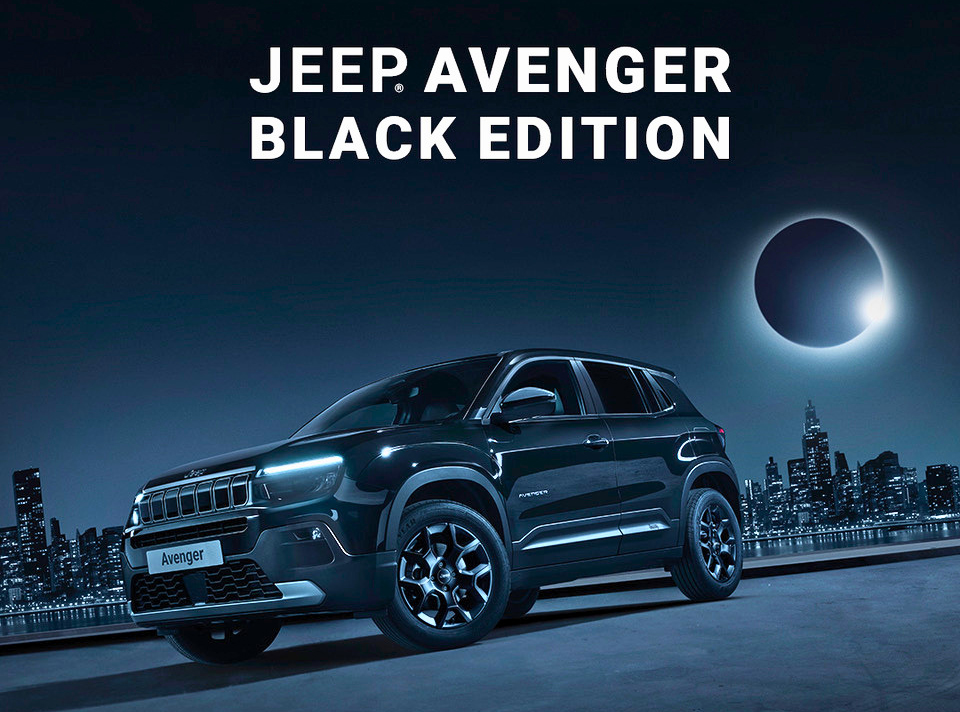 Jeep avenger black edition maroc avec finition full black et jantes noires 17 pouces jeep avenger black edition 2026 exterior front view
