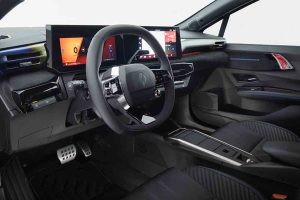 Tableau de bord Renault Clio 6 avec OpenR Link et Google intégré
