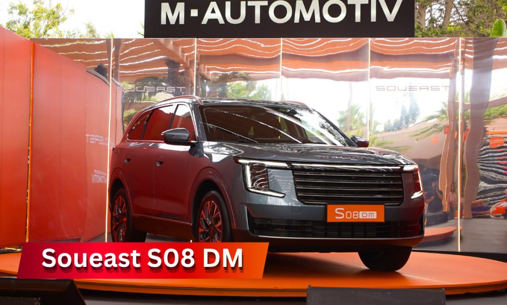 Soueast S08 DM exposé sur scène lors de son lancement officiel au Maroc